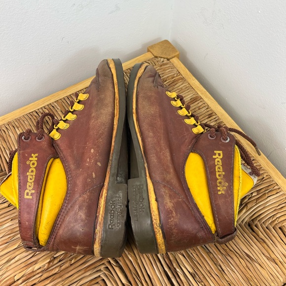 Vintage Brown Leather Reebok Hiking Boots Sz 7 1/2 - Picture 13 of 16